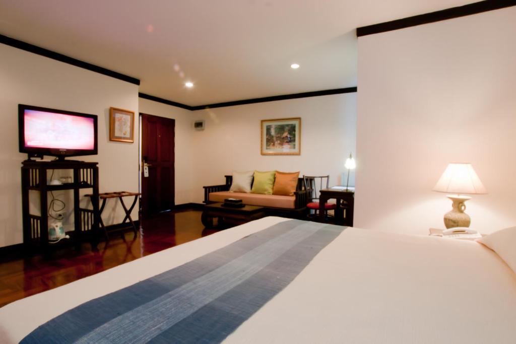 Cucumber Inn Suite Pattaya Exterior photo