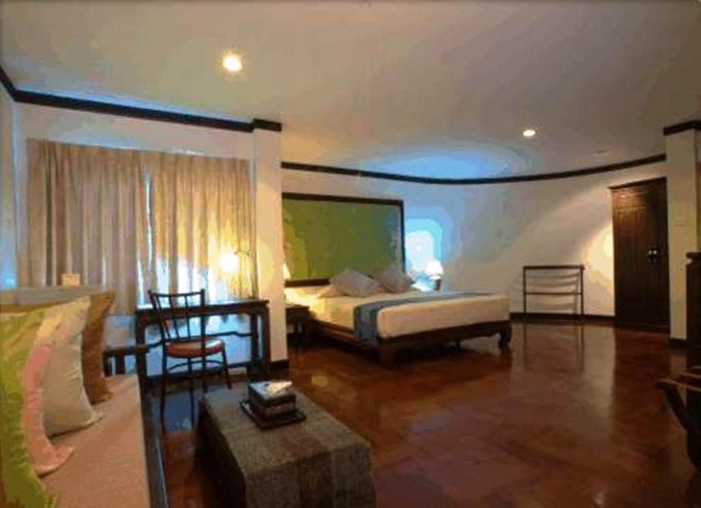 Cucumber Inn Suite Pattaya Room photo